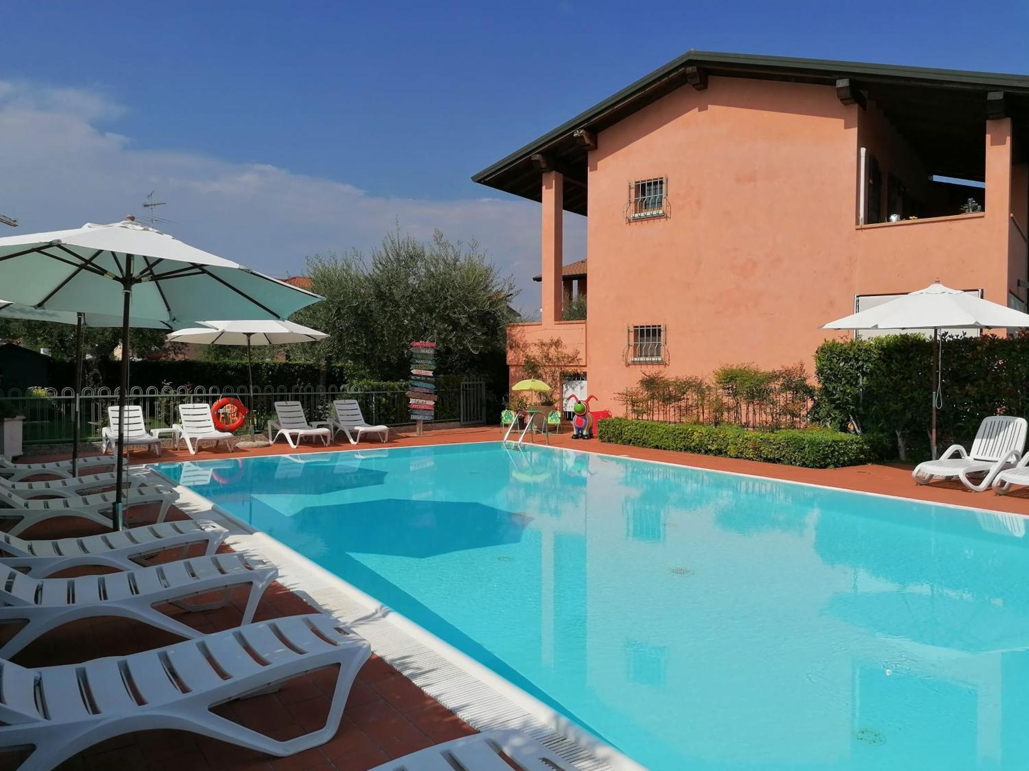 Bellasirmione Holiday Apartments Eksteriør billede