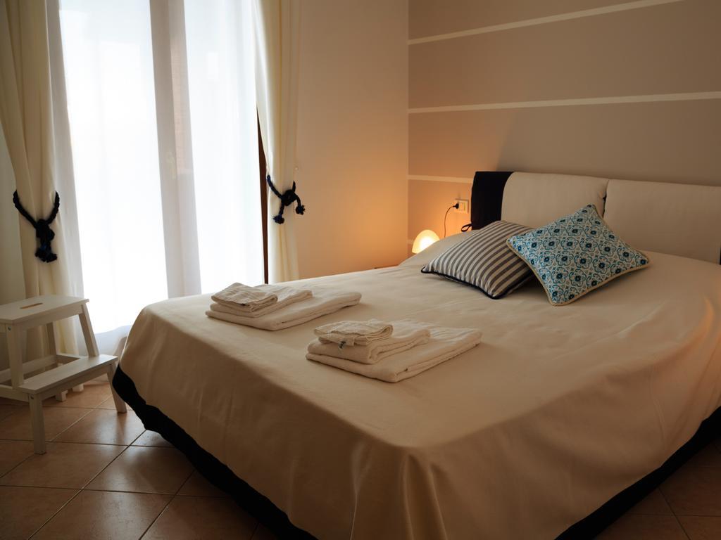 Bellasirmione Holiday Apartments Værelse billede