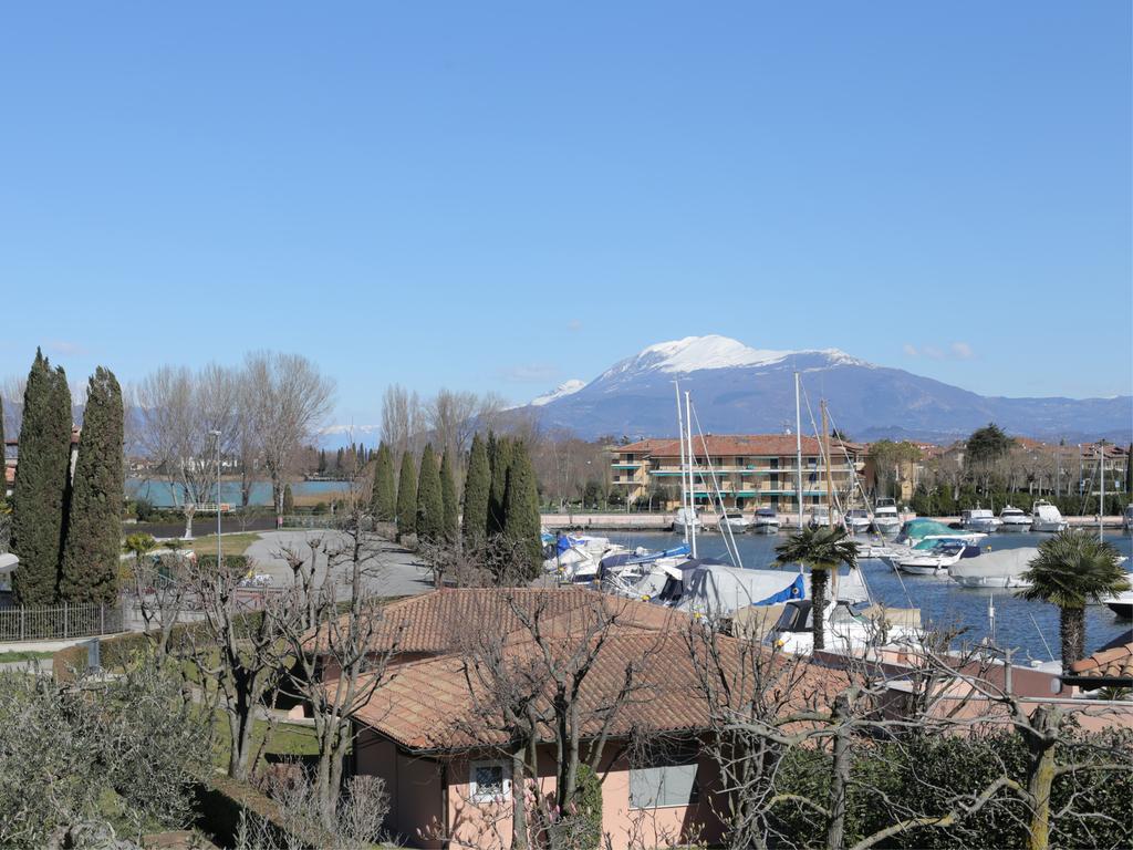 Bellasirmione Holiday Apartments Eksteriør billede