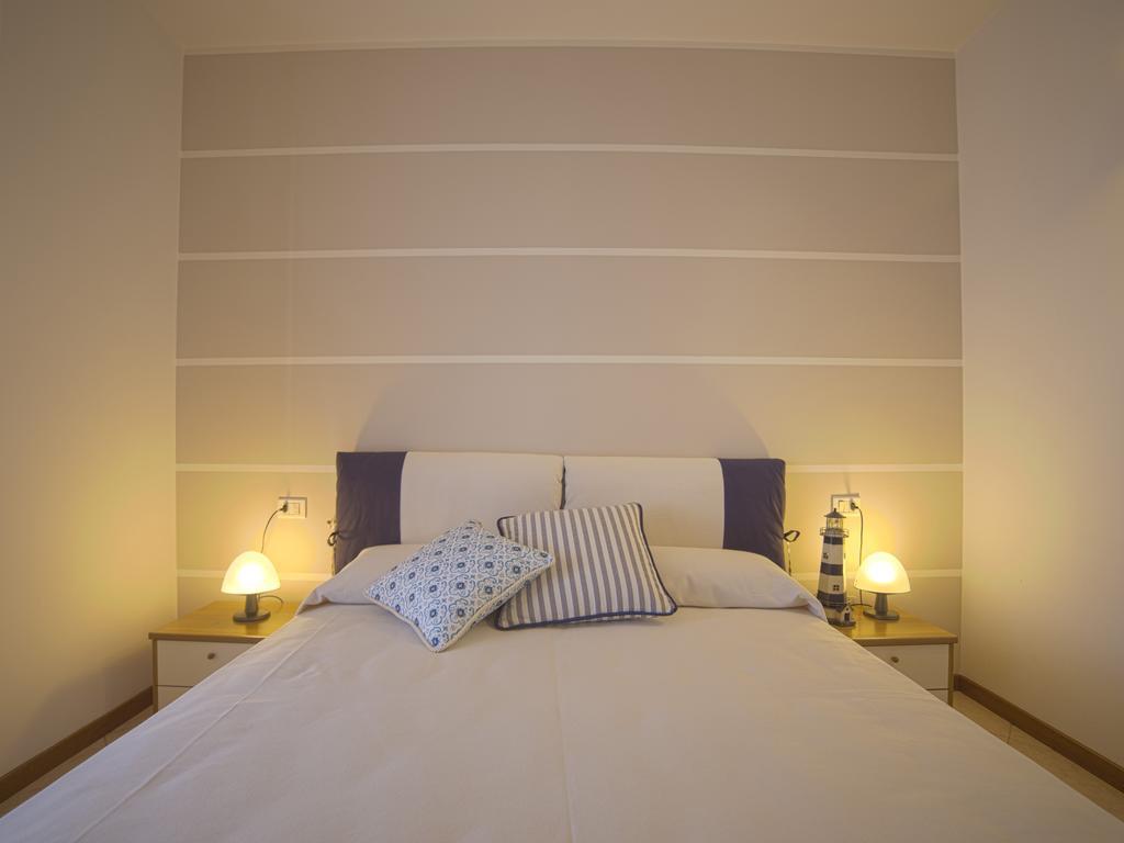 Bellasirmione Holiday Apartments Værelse billede