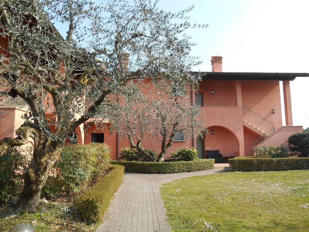 Bellasirmione Holiday Apartments Eksteriør billede